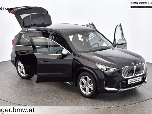 BMW iX1 xDrive30