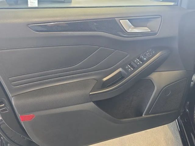 Ford Focus EcoBoost ST Line Wagon