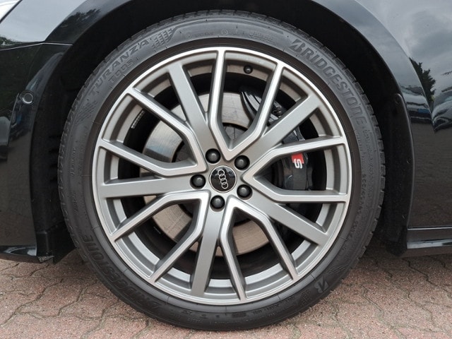 Audi S6 Avant Quattro