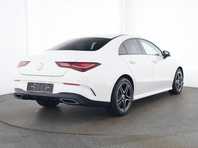 Mercedes-Benz CLA 200 AMG Line Coupé
