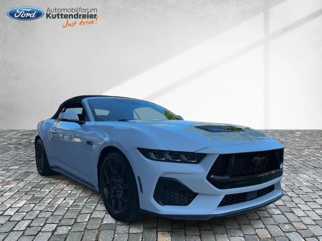 Ford Mustang Convertible GT 5.0 V8