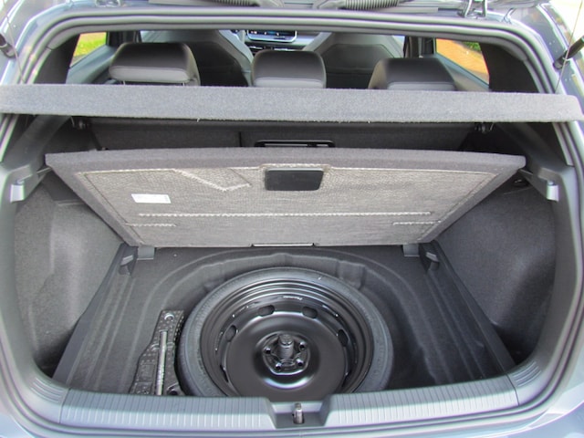 Volkswagen Golf 1.5 eTSI DSG Golf VIII R-Line