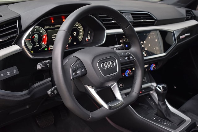 Audi Q3 40 TDI Quattro S-Line S-Tronic