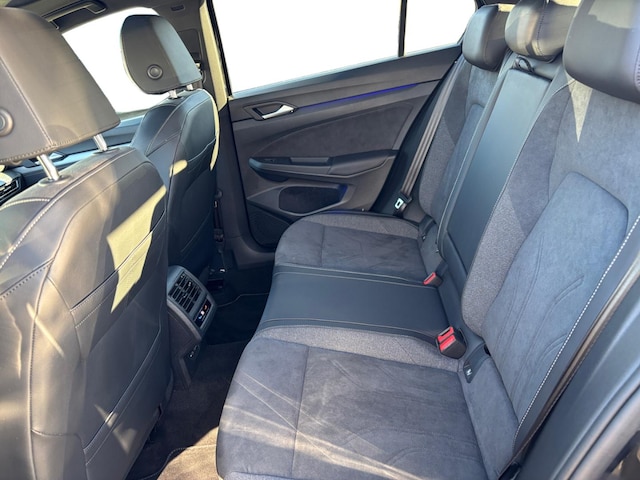 Volkswagen Golf 1.5 eTSI DSG Golf VIII