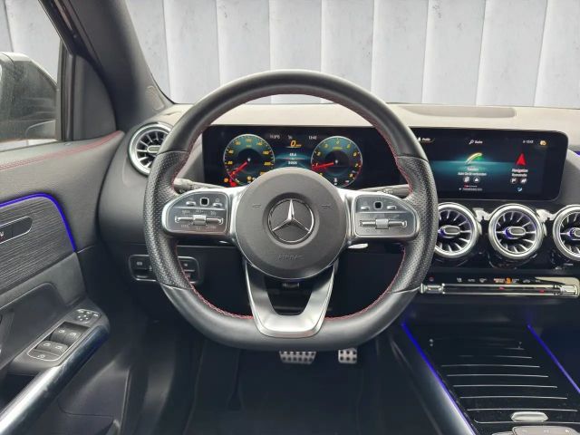 Mercedes-Benz GLA 200 AMG Line