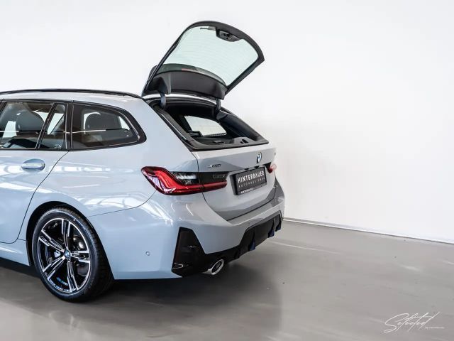 BMW 330 330i M-Sport Touring xDrive