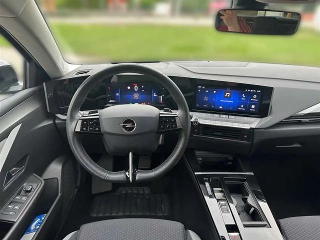 Opel Astra 1.2 Turbo Business Edition Turbo