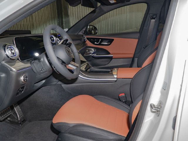 Mercedes-Benz C 200 AMG Line Sedan