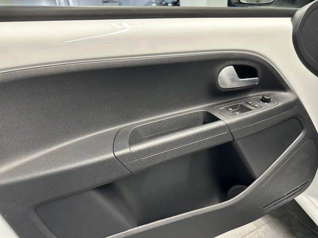 Volkswagen up! KAMERA PHONE DAB CCS GRA SHZ FSH