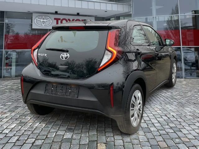 Toyota Aygo 1.0 VVT-i Business Hatchback
