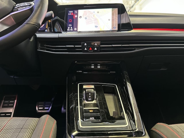 Volkswagen Golf 2.0 TSI GTI