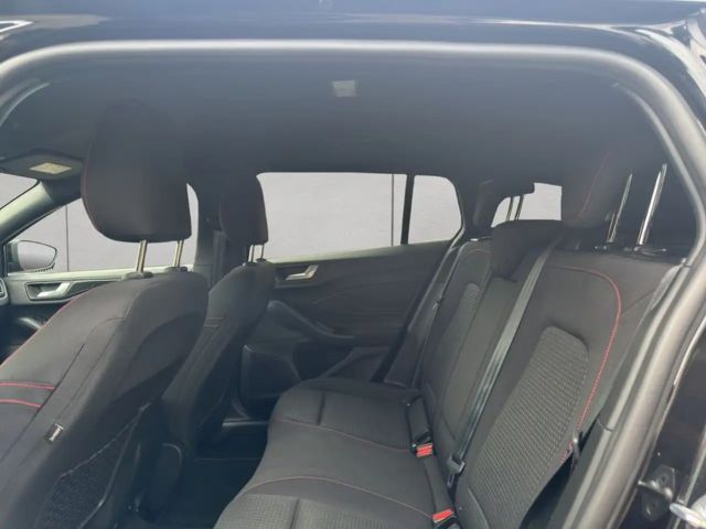 Ford Focus EcoBoost ST Line Wagon