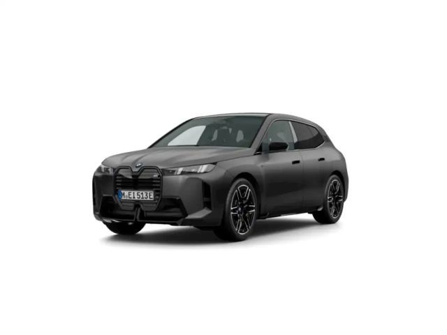 BMW iX M70