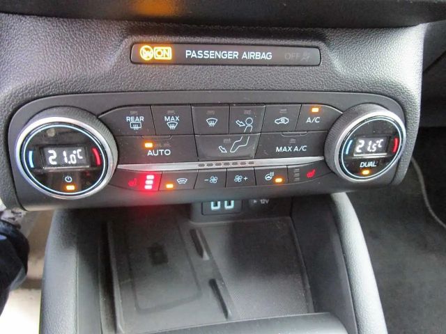 Ford Focus EcoBoost Titanium