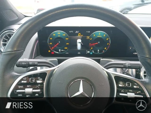 Mercedes-Benz GLB 200 7-Sitzer+AHK+Fahrass.P+Pano+Kamera+Night