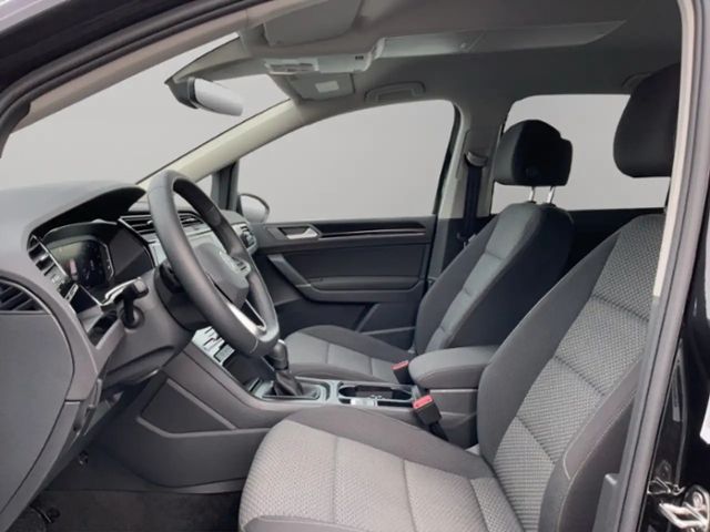 Volkswagen Touran 1.5 TSI DSG R-Line