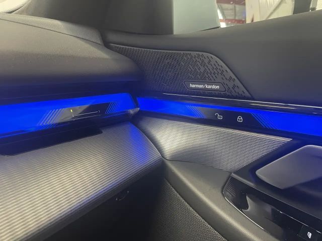 BMW 520 520d M-Sport Sedan xDrive