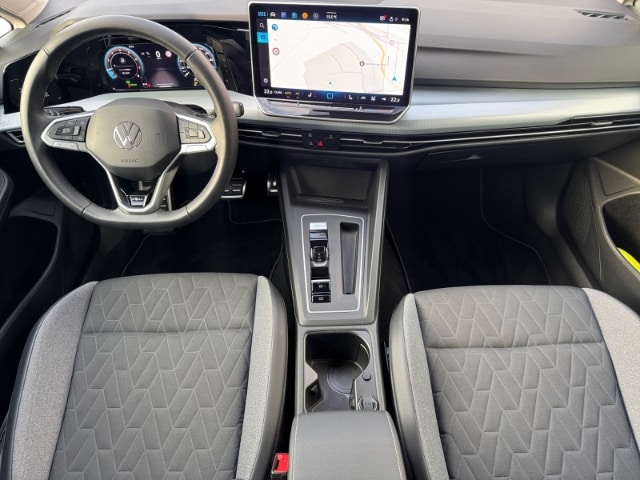 Volkswagen Golf 1.5 eTSI DSG Variant