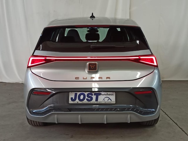 Cupra Born HeadUp Kamera ACC LED LM18