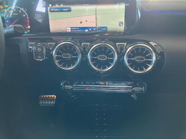 Mercedes-Benz CLA 180 AMG Line Coupé