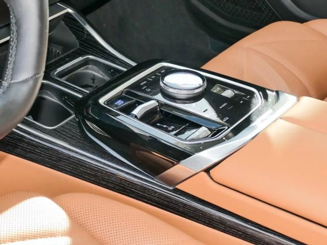 BMW i7 M-Sport Sedan