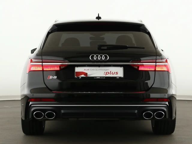 Audi S6 Avant Quattro