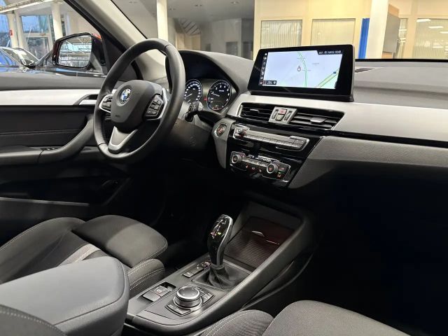 BMW X1 xDrive20i