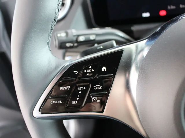 Mercedes-Benz GLA 200 Progressive