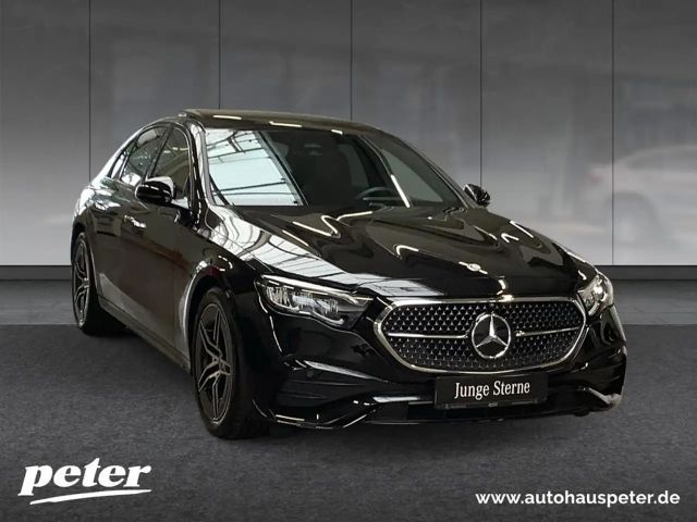 Mercedes-Benz E 200 AMG Line Sedan