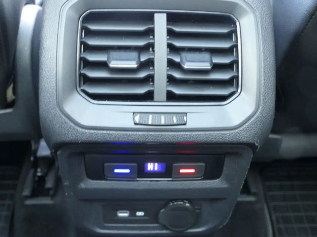 Volkswagen Tiguan 4Motion DSG R-Line