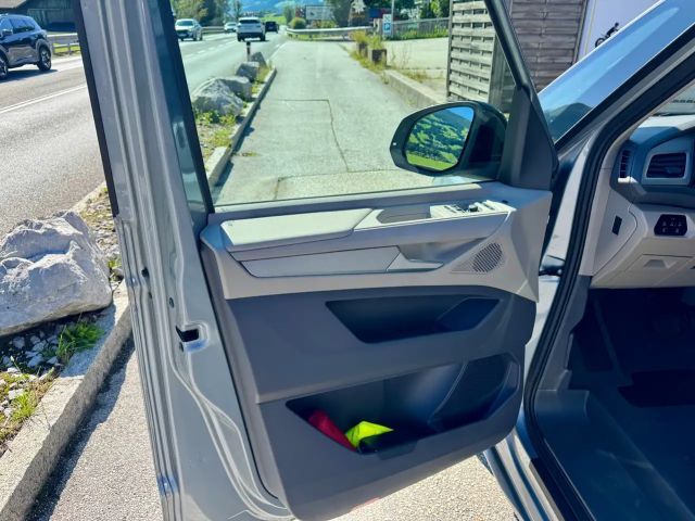 Volkswagen Multivan 2.0 TDI DSG Lang T7