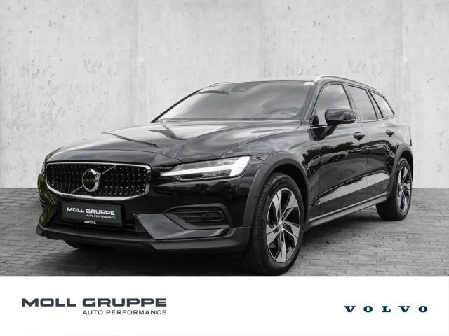 Volvo V60 Cross Country AWD Plus