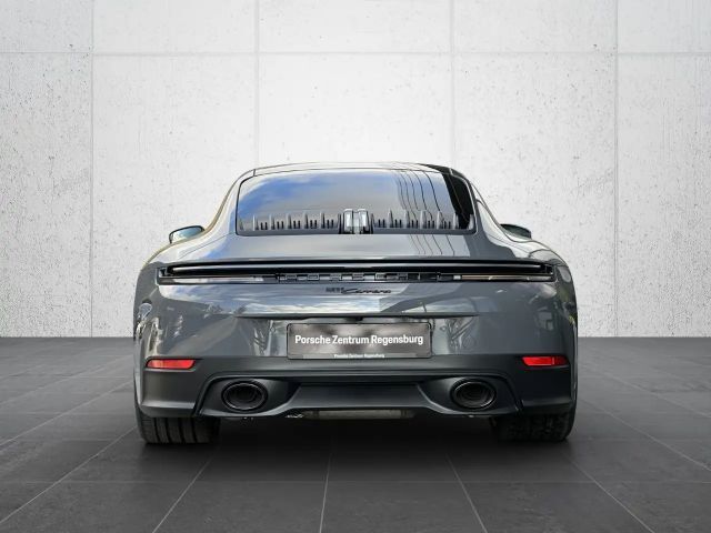 Porsche 992 Carrera Coupé