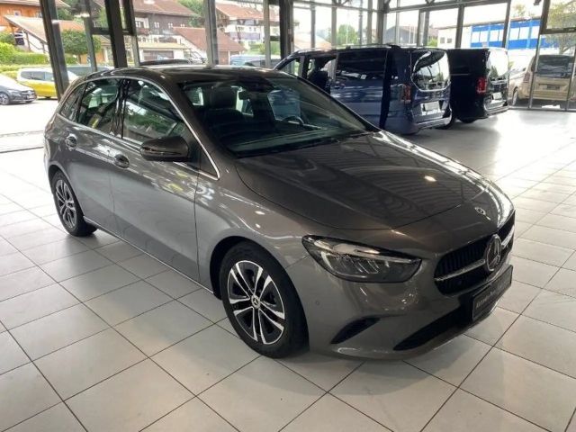 Mercedes-Benz B 180 Progressive