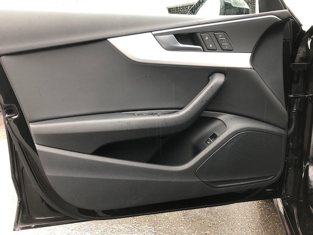 Audi A4 40 TDI Avant Quattro S-Line S-Tronic