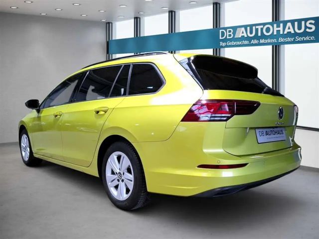 Volkswagen Golf 1.5 eTSI DSG Life