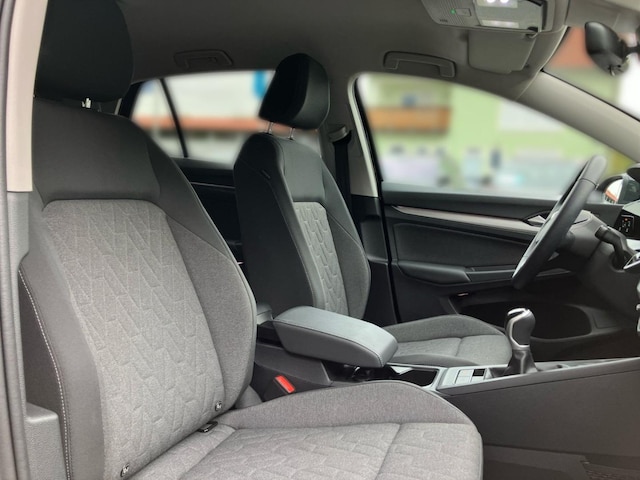 Volkswagen Golf 1.5 TSI Golf VIII Life