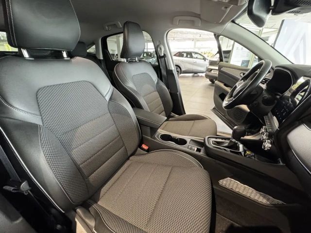 Renault Arkana E-Tech Intens