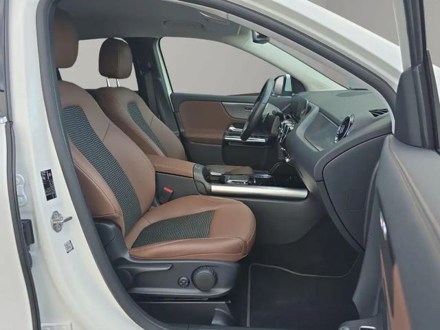 Mercedes-Benz GLA 220 4MATIC GLA 220 d