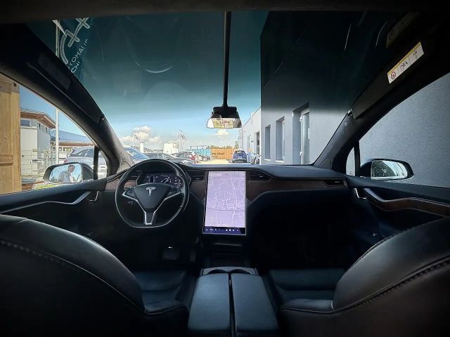Tesla Model X Raven Longe Range 6 Sitzer
