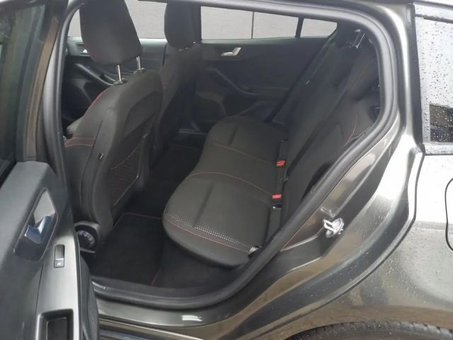 Ford Focus EcoBoost ST Line Wagon