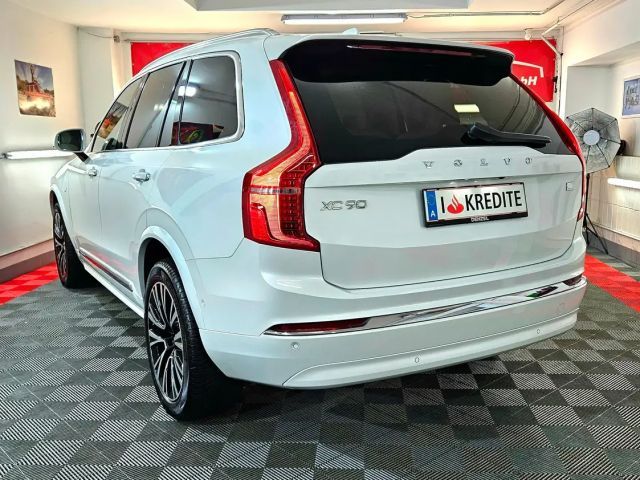 Volvo XC90 AWD T8