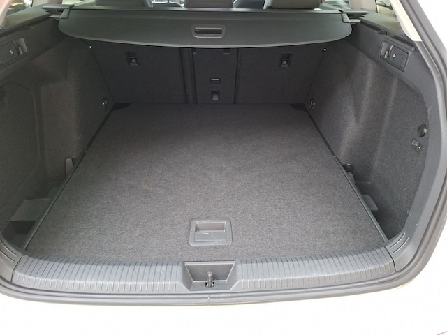 Volkswagen Golf 1.5 eTSI DSG Golf VIII Variant