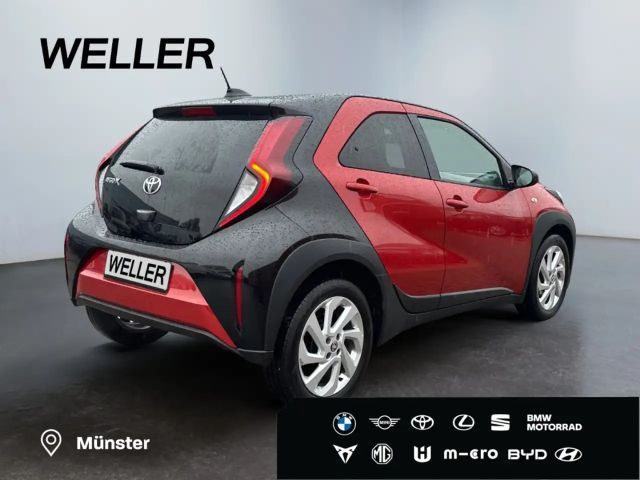 Toyota Aygo X Bi-Tone Hatchback Pulse