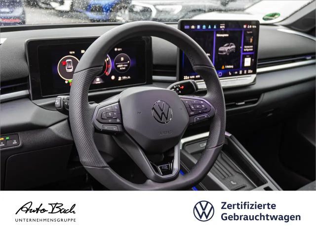 Volkswagen T-Roc 1.5 eTSI DSG R-Line