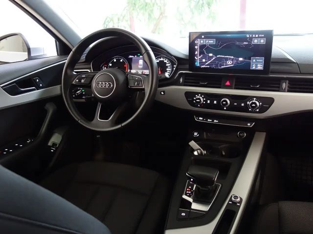 Audi A4 40 TDI Quattro S-Tronic Sedan