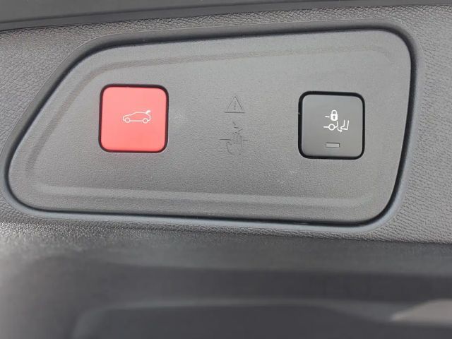 Peugeot 3008 ACC Virtueller Cockpit  LED