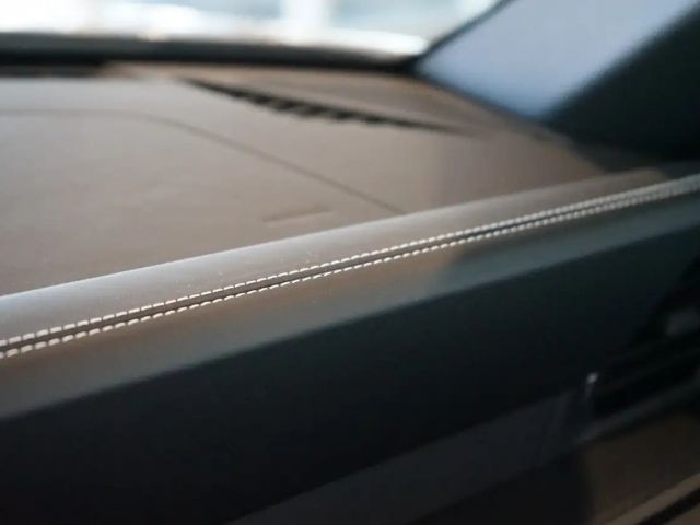 Porsche 992 Cabrio Carrera GTS