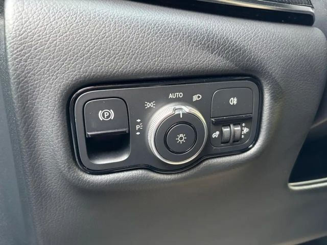 Mercedes-Benz V 220 V 220 d