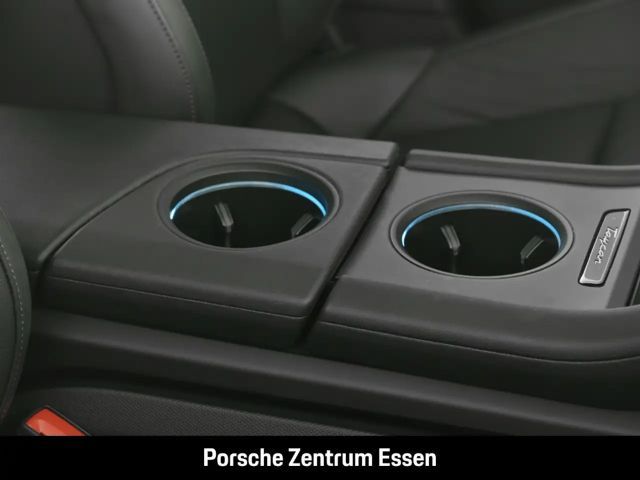 Porsche Taycan Abstand. Luftfederung, Bose,OnBoard 22KW
